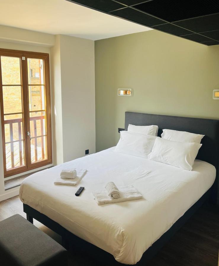 Hotel Du Chateau - Beynac Et Cazenac Екстериор снимка